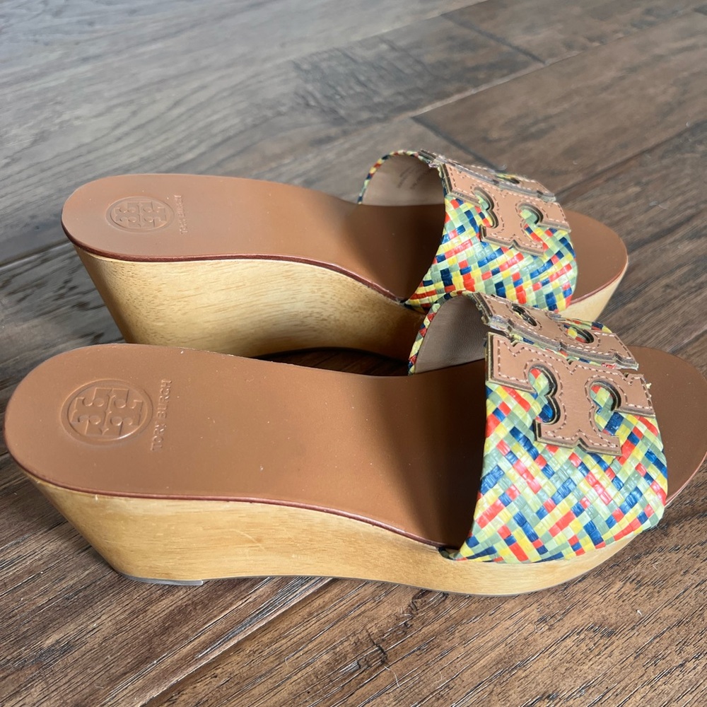 Tory Burch Multicolor Woven Platform Sandals - Picture 3 of 8